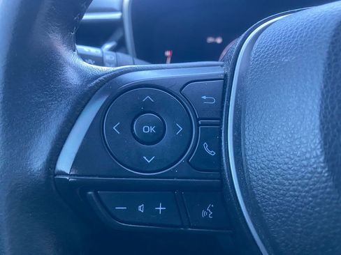 Used 2024 Toyota Corolla Cross XLE image 21