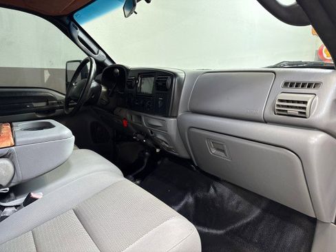 Used 2007 Ford F350 XL image 40