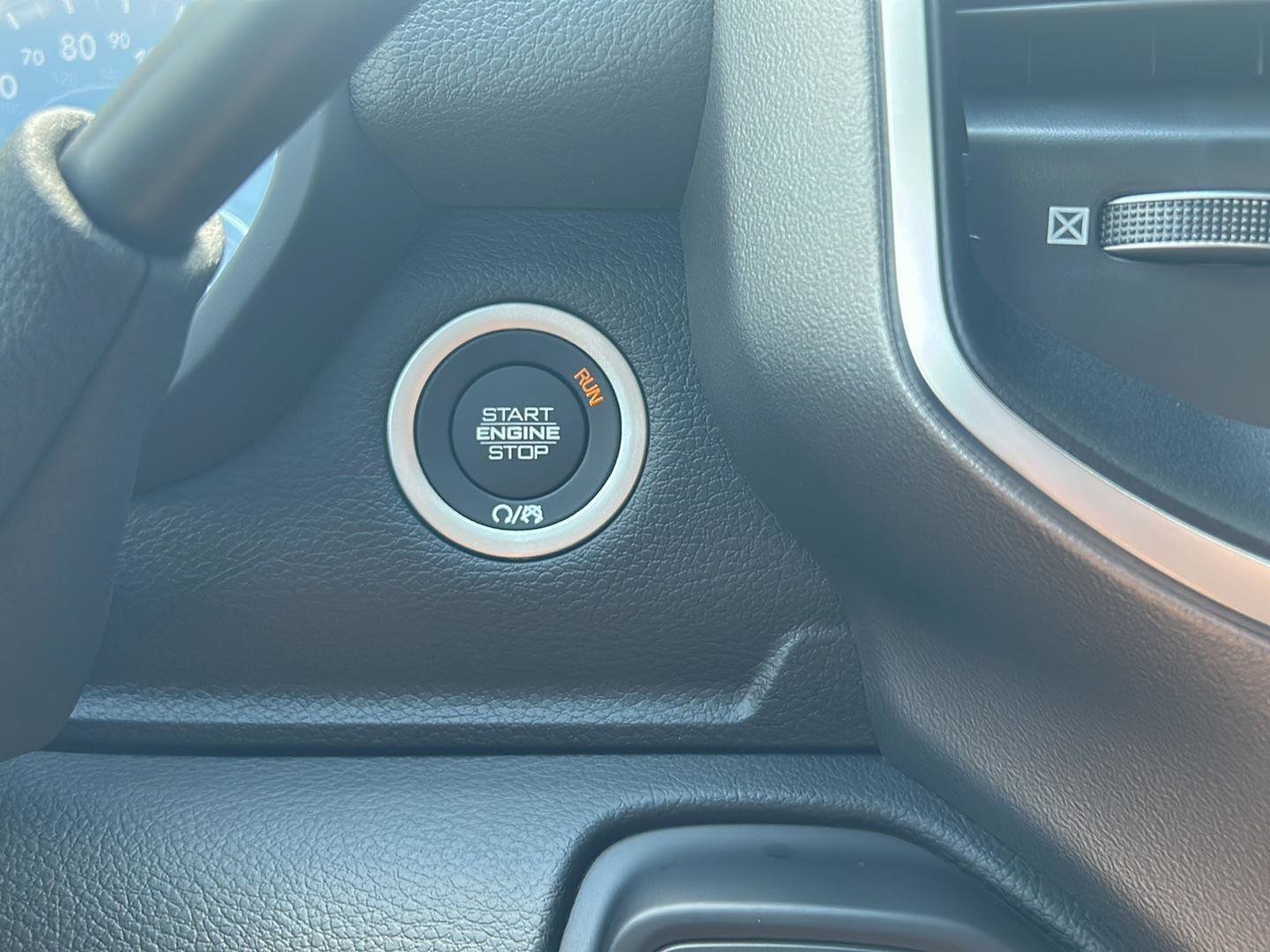 New 2026 RAM 3500 Big Horn AWD/4WD image 32