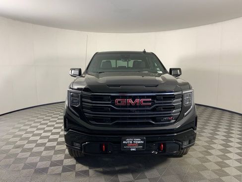 Used 2025 GMC Sierra 1500 AT4 w/ AT4 Premium Package image 4