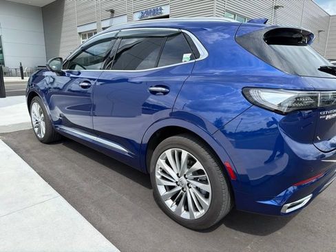 Used 2025 Buick Envision Avenir AWD/4WD image 5