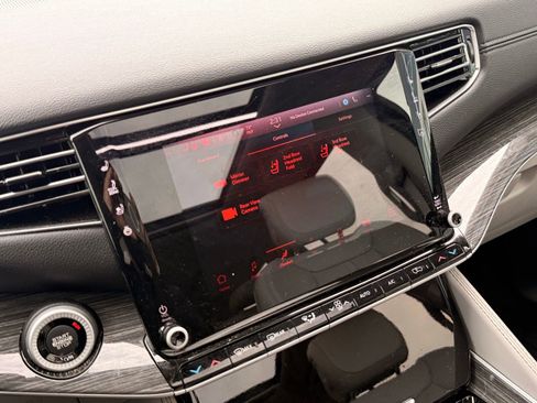 Used 2022 Jeep Wagoneer Series II w/ Premium Group I image 48