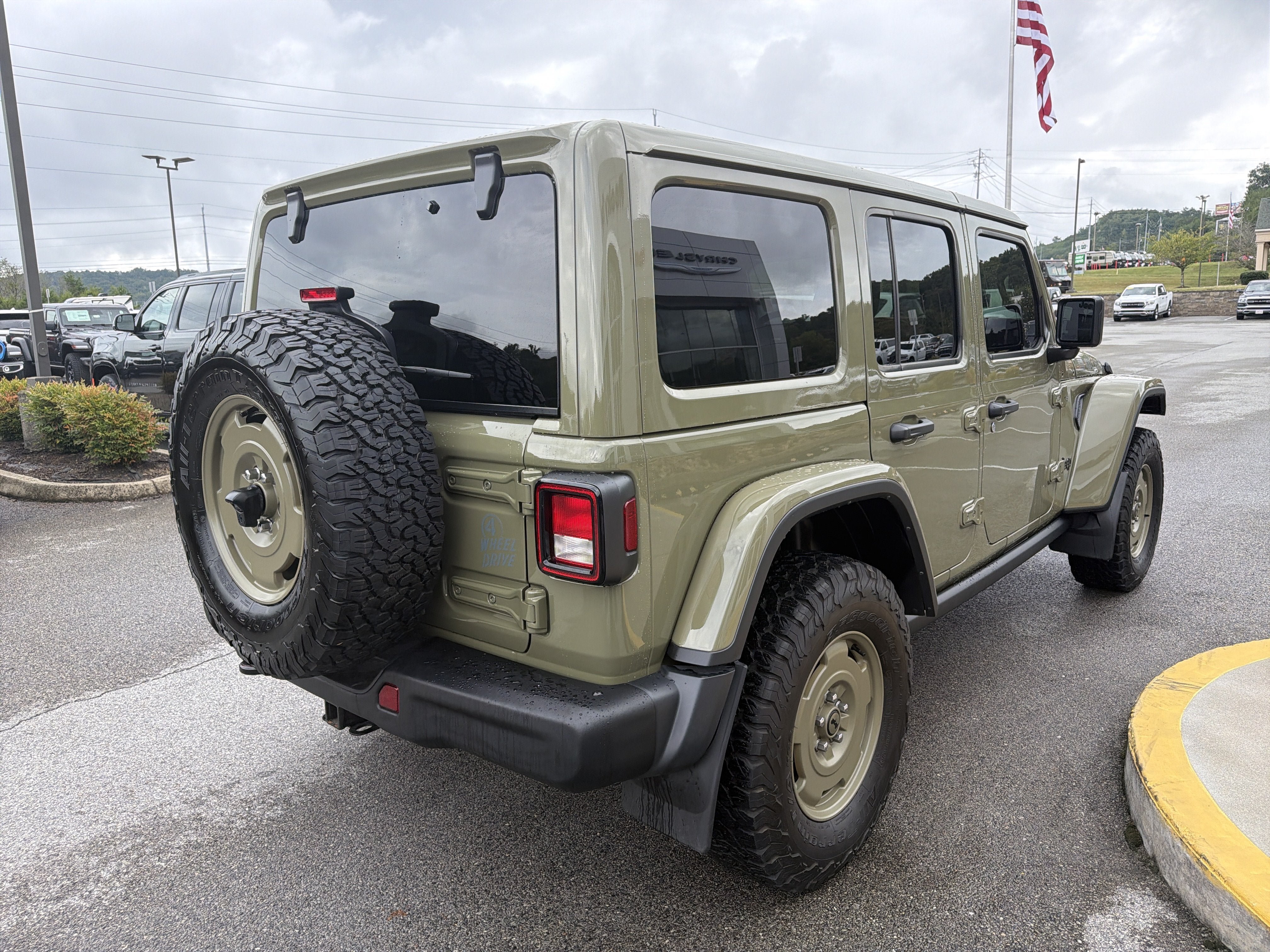 Used 2026 Jeep Wrangler Unlimited Sport AWD/4WD image 8