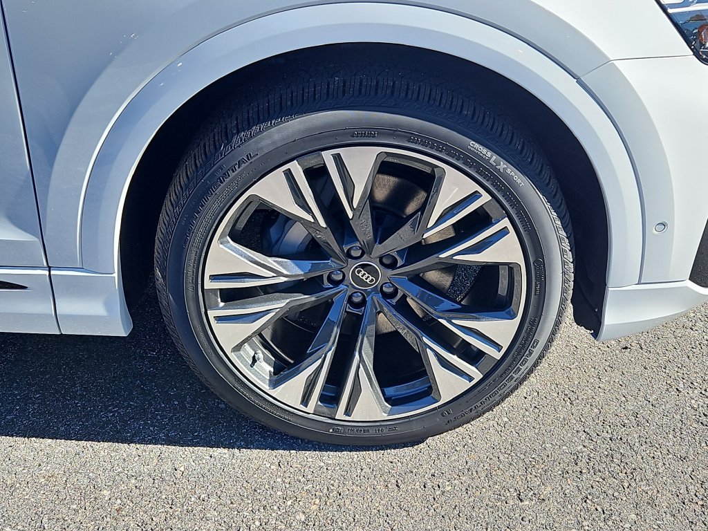 New 2027 Audi Q8 Premium Plus AWD/4WD image 4
