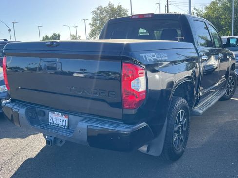Used 2015 Toyota Tundra Limited w/ Limited Premium Package AWD/4WD image 4