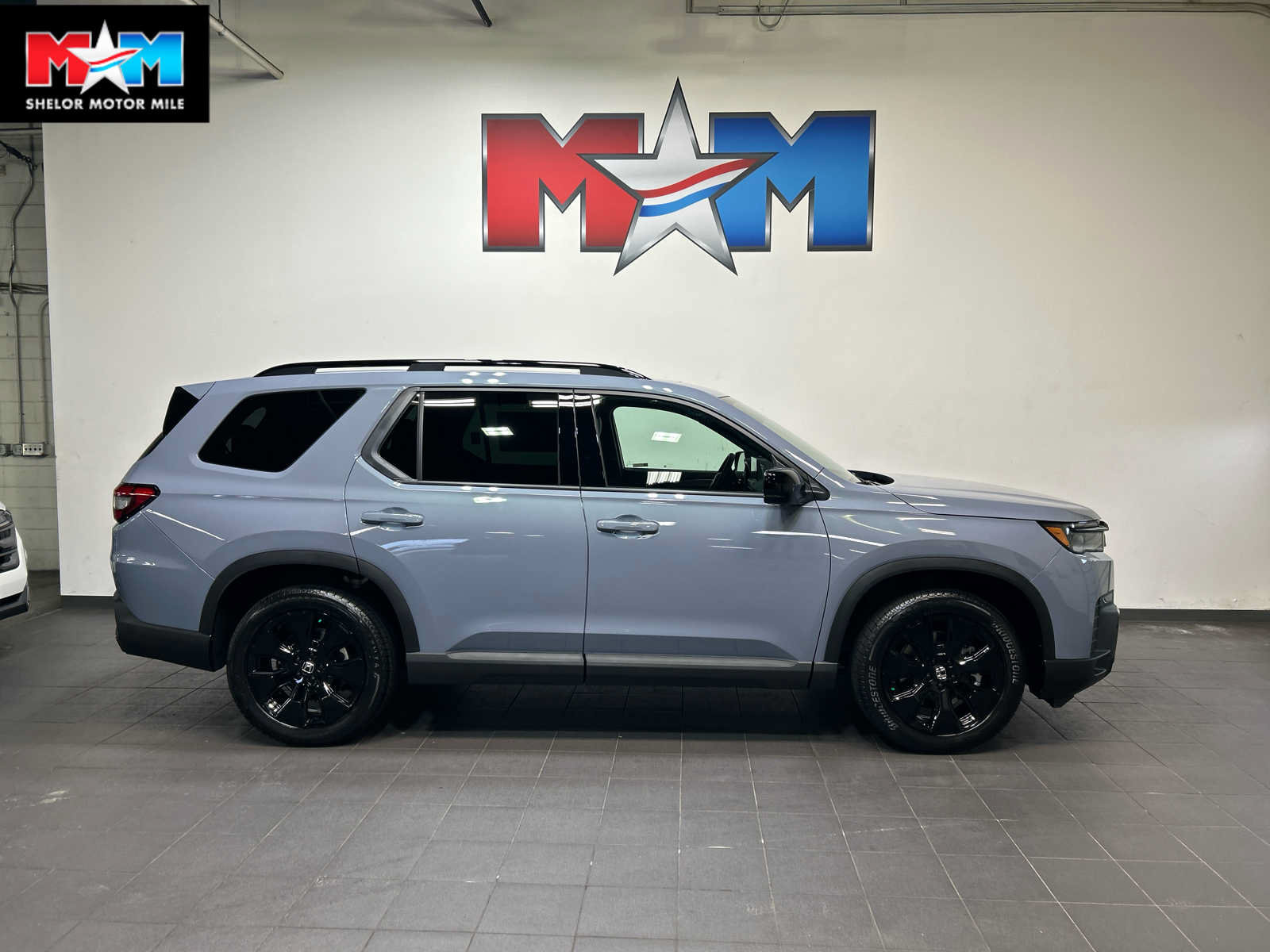 New 2026 Honda Pilot Black Edition image 1