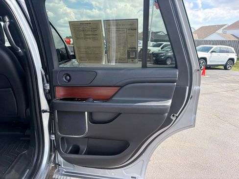 Used 2022 Lincoln Navigator Reserve AWD/4WD image 46