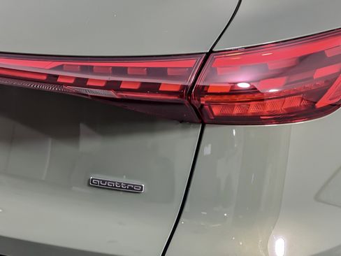 Used 2025 Audi Q5 Premium w/ 19" Wheel Package image 26