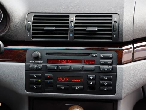 Used 2005 BMW 330Ci Convertible image 33