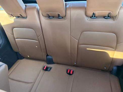 Used 2024 Nissan Pathfinder Platinum w/ Black Appearance Package image 31