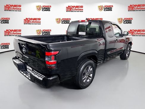 Certified 2025 Nissan Frontier SV RWD image 15