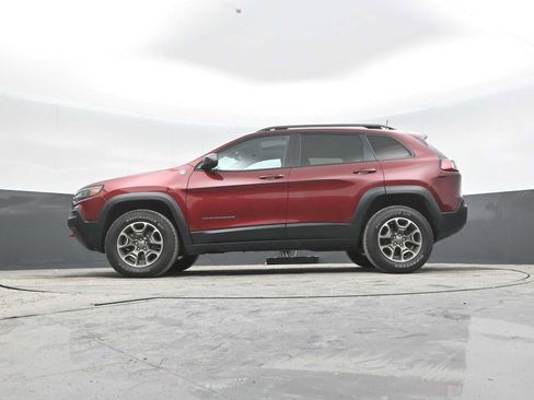 Used 2021 Jeep Cherokee Trailhawk w/ Sun, Sound & Nav Group AWD/4WD image 24