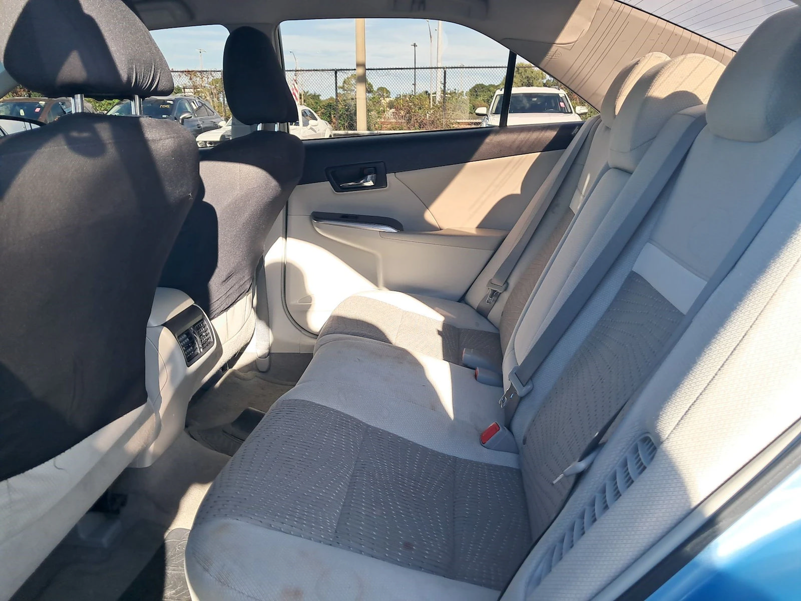 Used 2013 Toyota Camry XLE w/ Convenience Pkg FWD image 7