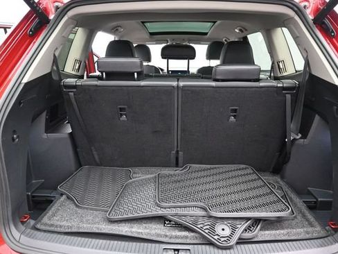 Used 2024 Volkswagen Atlas SEL Premium R-Line AWD/4WD image 33