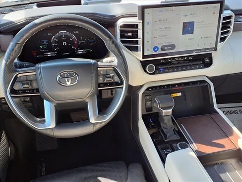 Used 2024 Toyota Sequoia Capstone image 4