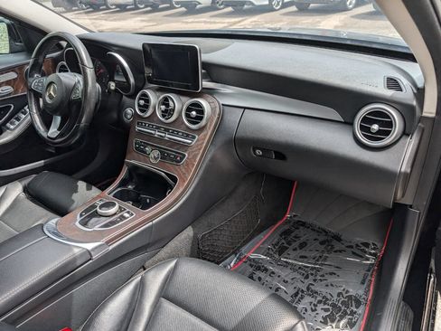 Used 2017 Mercedes-Benz C 300 4MATIC Sedan image 13