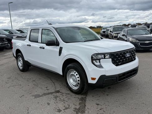 New 2025 Ford Maverick XL image 2