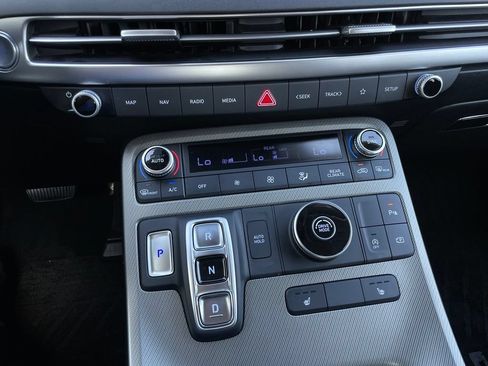 Used 2024 Hyundai Palisade SEL FWD image 18