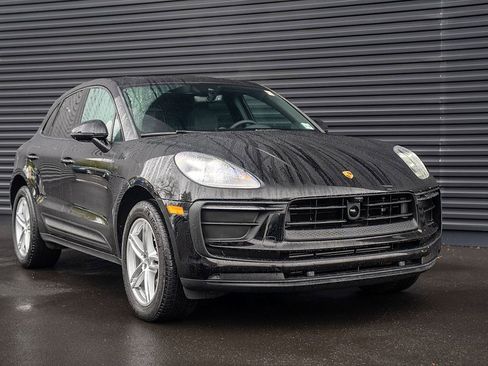 Certified 2026 Porsche Macan AWD/4WD image 26