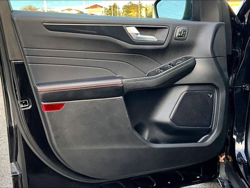 Certified 2023 Ford Escape ST-Line Elite w/ Premium Technology Package AWD/4WD image 22