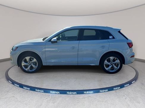 Used 2023 Audi Q5 2.0T Premium Plus w/ Premium Plus Package AWD/4WD image 9