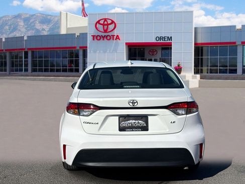 Used 2024 Toyota Corolla LE FWD image 4