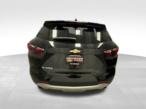 Used 2022 Chevrolet Blazer LT FWD image 8