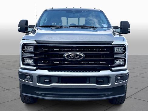 Used 2024 Ford F250 XLT w/ Black Appearance Package image 4