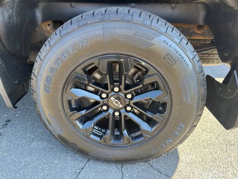 Used 2021 Chevrolet Silverado 1500 RST w/ LPO, Dark Essentials Package AWD/4WD image 10