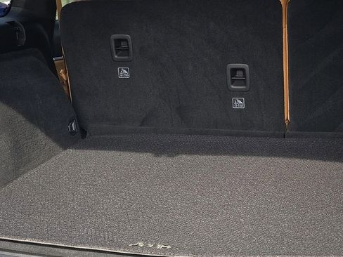 Used 2022 Jeep Grand Cherokee Summit image 8