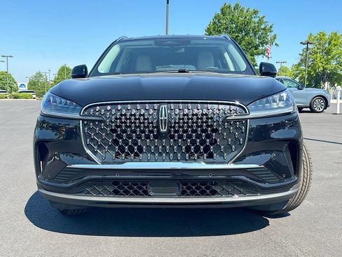 New 2026 Lincoln Aviator 2WD image 5