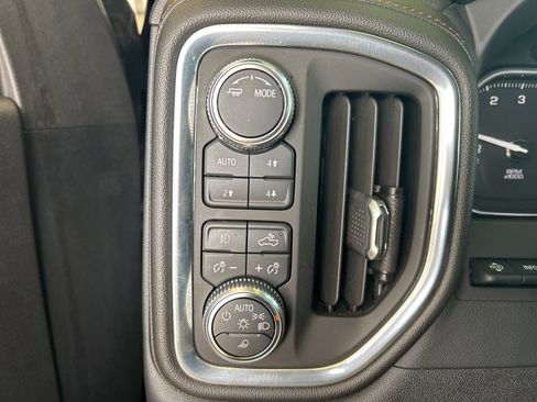 Used 2021 GMC Sierra 1500 AT4 w/ AT4 Premium Package AWD/4WD image 27