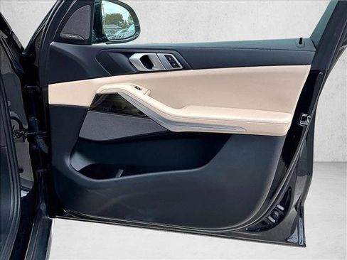 Used 2020 BMW X5 sDrive40i w/ Premium Package image 19