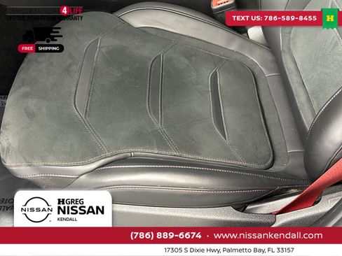 Used 2024 Mercedes-Benz C 43 AMG 4MATIC Sedan image 16