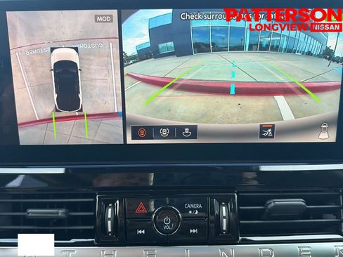 Used 2026 Nissan Pathfinder Platinum FWD image 5