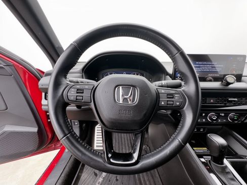 Used 2025 Honda Accord Sport image 10