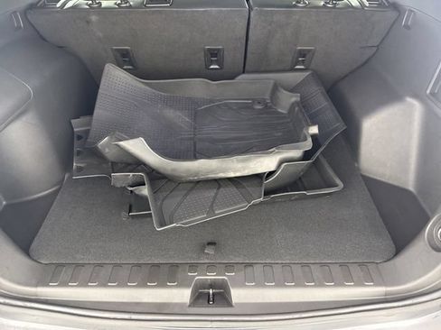 Used 2022 Chevrolet Equinox Premier FWD image 25