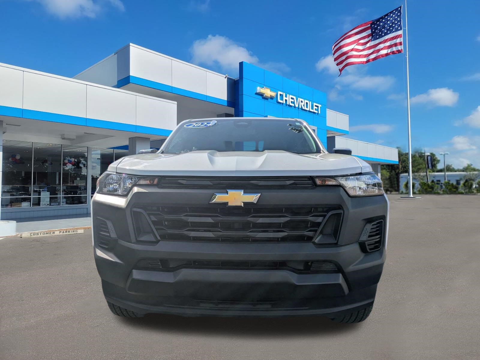 Used 2024 Chevrolet Colorado W/T w/ WT Convenience Package II RWD image 8