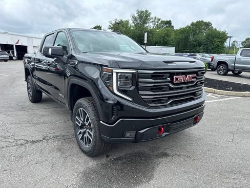 New 2026 GMC Sierra 1500 AT4 w/ AT4 Premium Package AWD/4WD image 8
