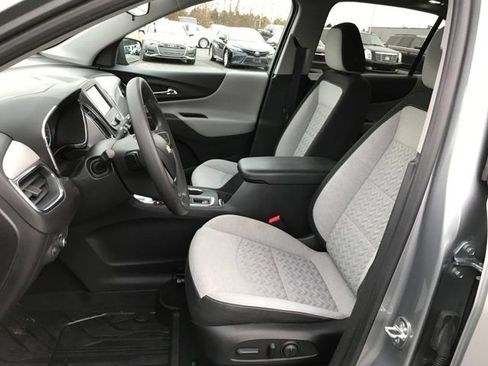 Used 2023 Chevrolet Equinox LS w/ LS Convenience Package image 13