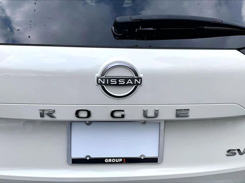 Used 2023 Nissan Rogue SV FWD image 31
