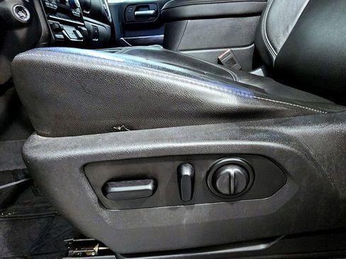 Used 2019 Chevrolet Silverado 1500 LTZ image 17