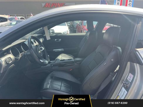 Used 2023 Ford Mustang Premium image 9