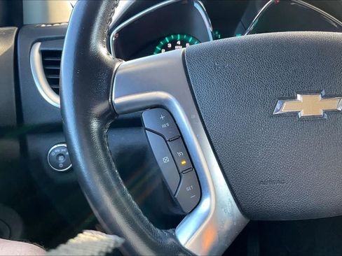 Used 2017 Chevrolet Traverse LT FWD image 23