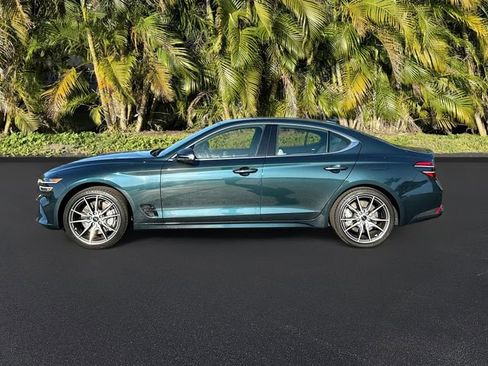 Used 2025 Genesis G70 2.5T image 8