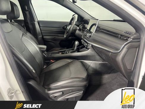 Used 2023 Jeep Compass High Altitude AWD/4WD image 11