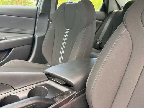 Used 2025 Hyundai Elantra Sport w/ Cargo Package image 19