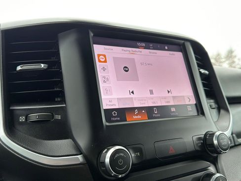 Used 2021 RAM 1500 Big Horn image 18