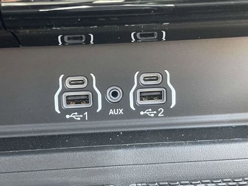New 2026 RAM 2500 Laramie AWD/4WD image 36
