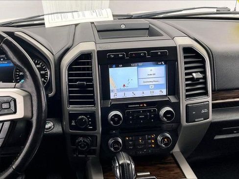 Used 2018 Ford F150 Lariat w/ Equipment Group 502A Luxury AWD/4WD image 4